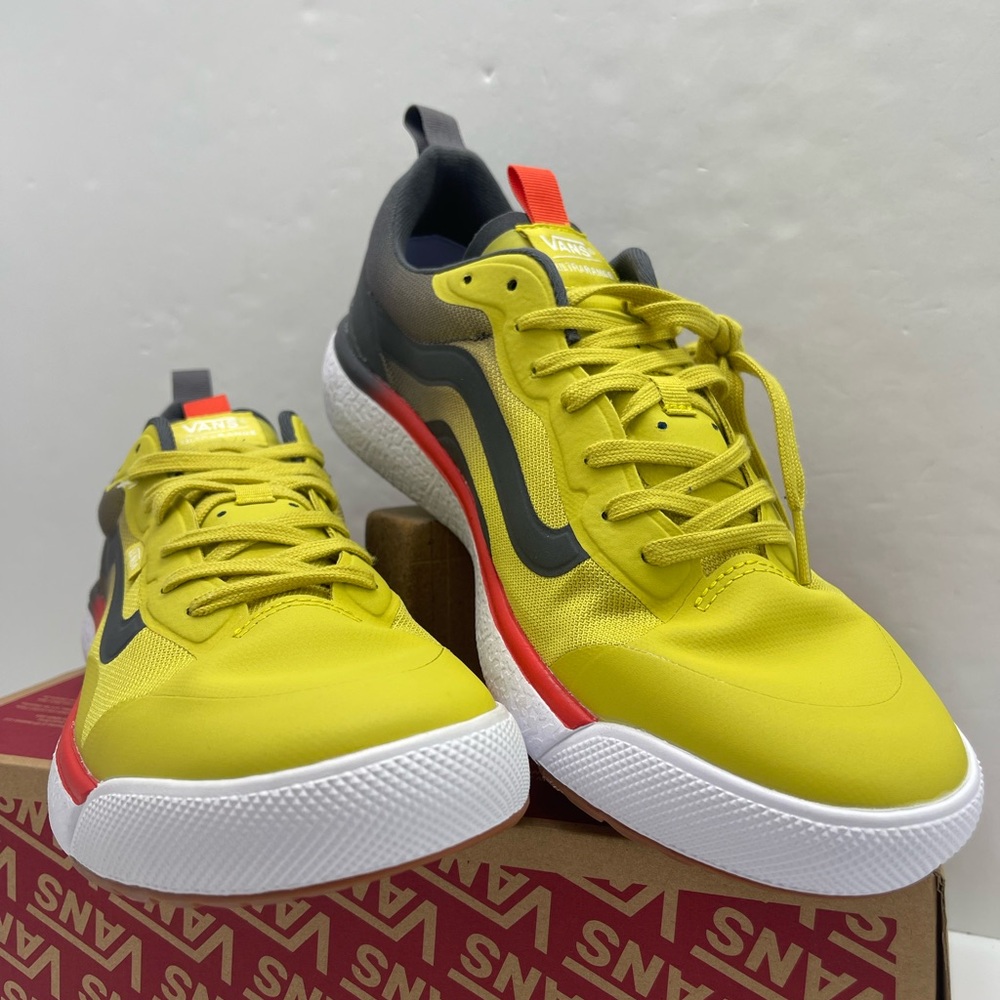 Vans WMNS Mte Ultrarange Exo
Sulphur
VN000CWCD2P Sneakers - Picture 7 of 16